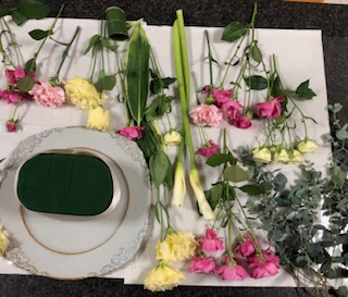 お忙しい方向けて、お花もテーブル茶道を同じ日にレッスンで出来ます。の写真
