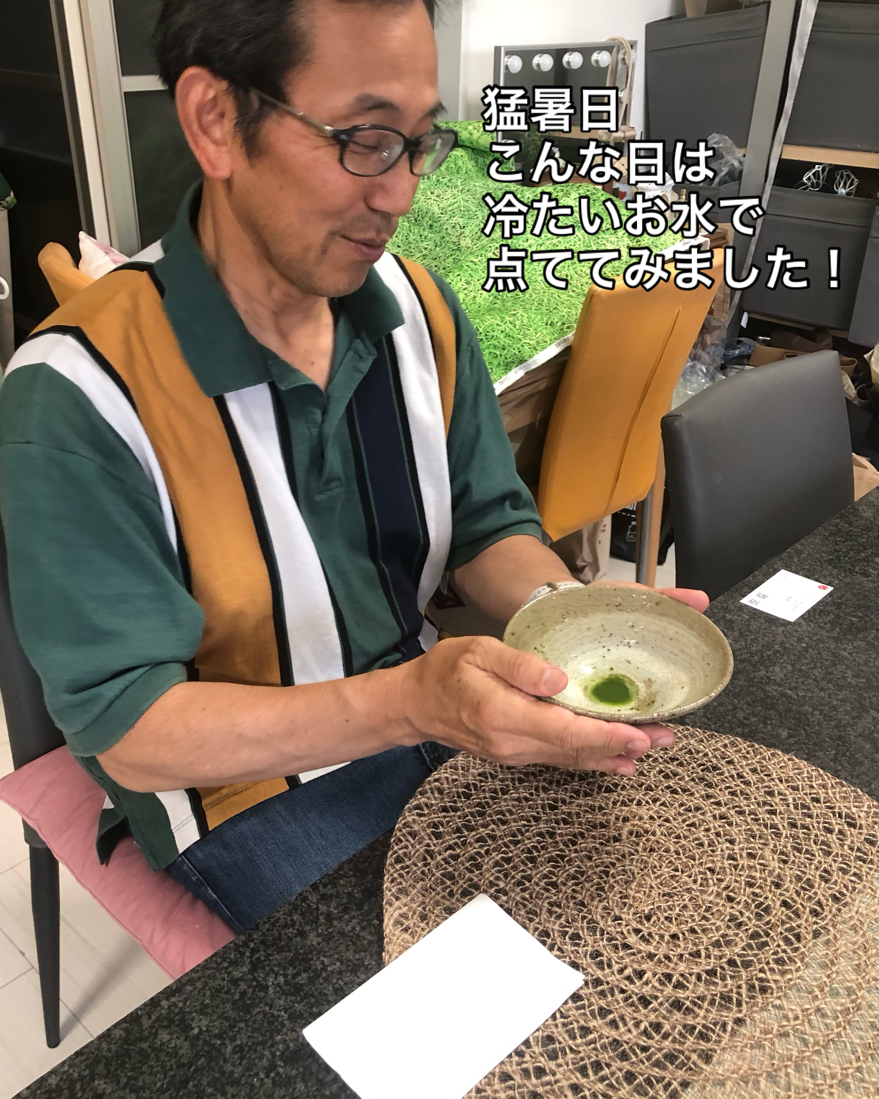 親子レッスンが出来る!お花とテーブル茶道の写真